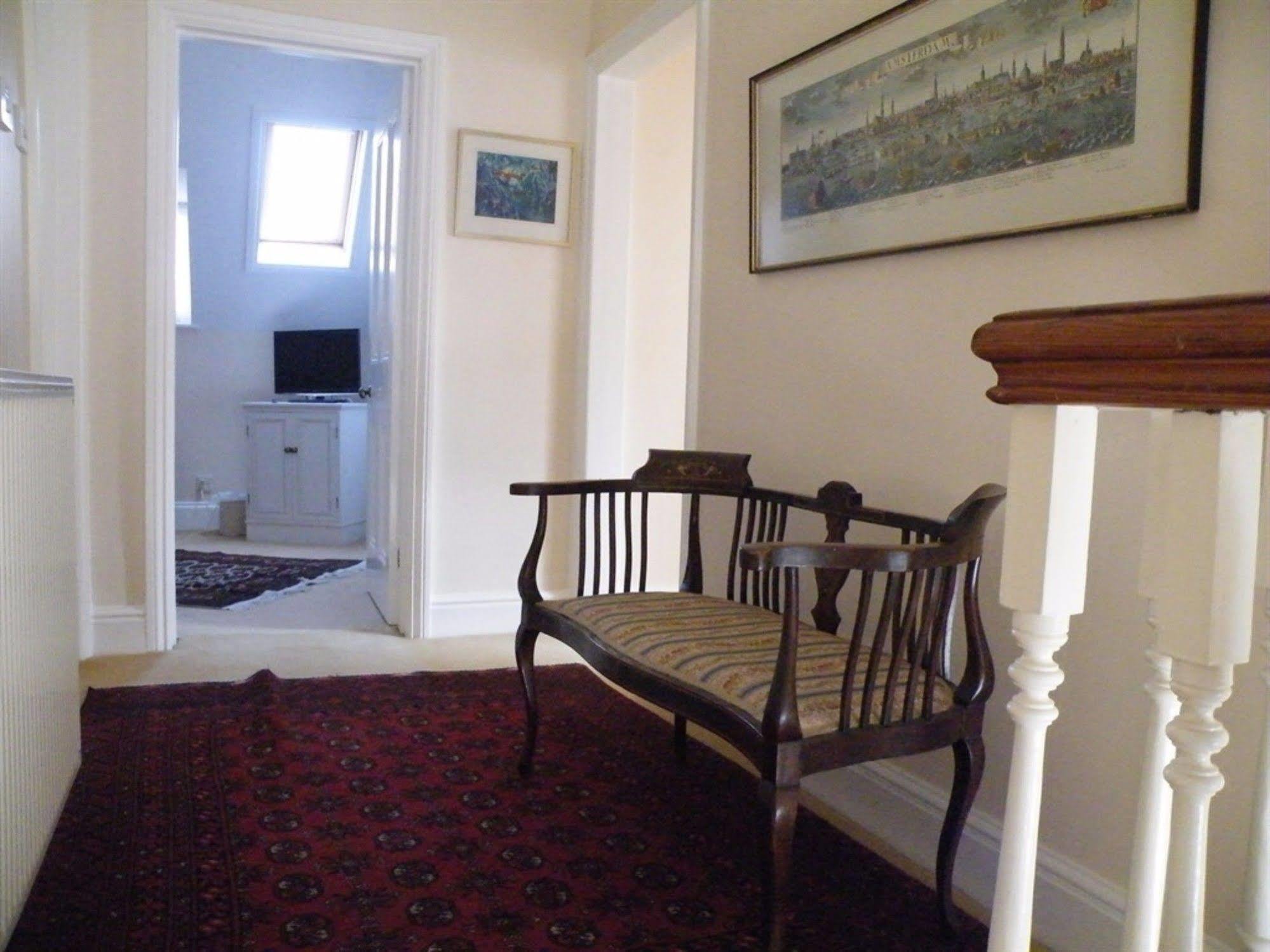 Broadlands Gate Bed & Breakfast Brockenhurst Exterior photo